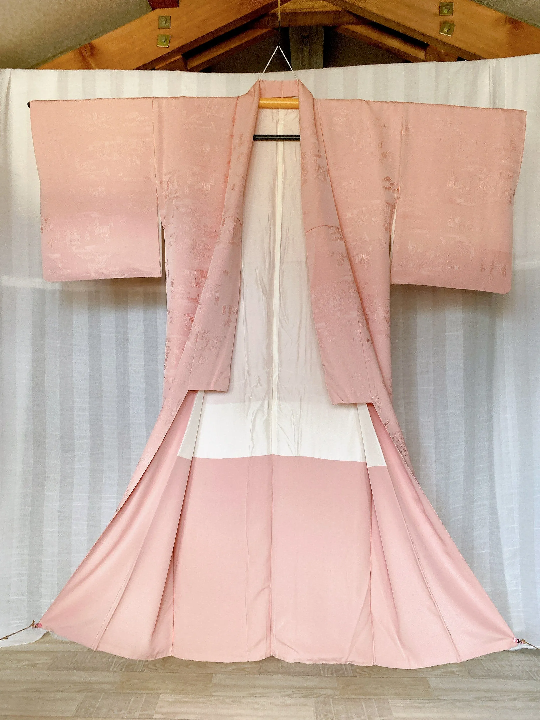 Authentic Kimono, Silk robe, Jujube Pattern, Komon, Deessing gown, Japanese style, Traditional wear from Japan, Sumie, Suibokuga