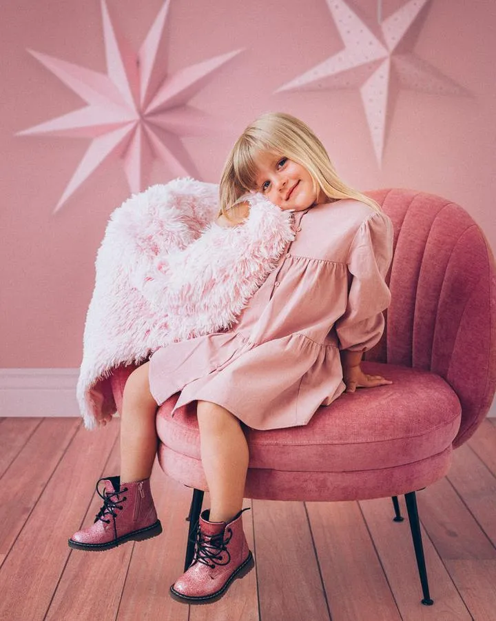 Bizzi Growin Koochicoo Blush Pink Fluffy Baby Blanket