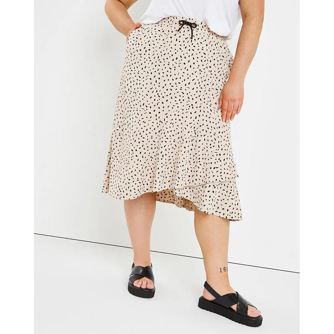 Capsule Tie Waist Mock Wrap Skirt Spot