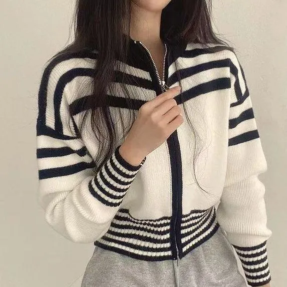 christmas outfit Sonicelife Collar Neck Stripe Short Cardigan