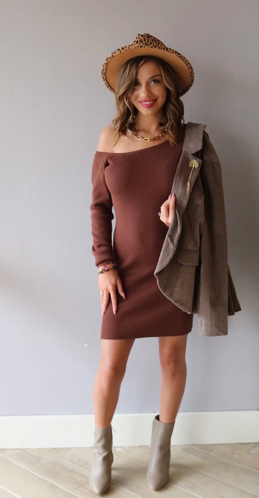 *LE LIS! CHARMED RibKnit OneShoulder Sweater Dress