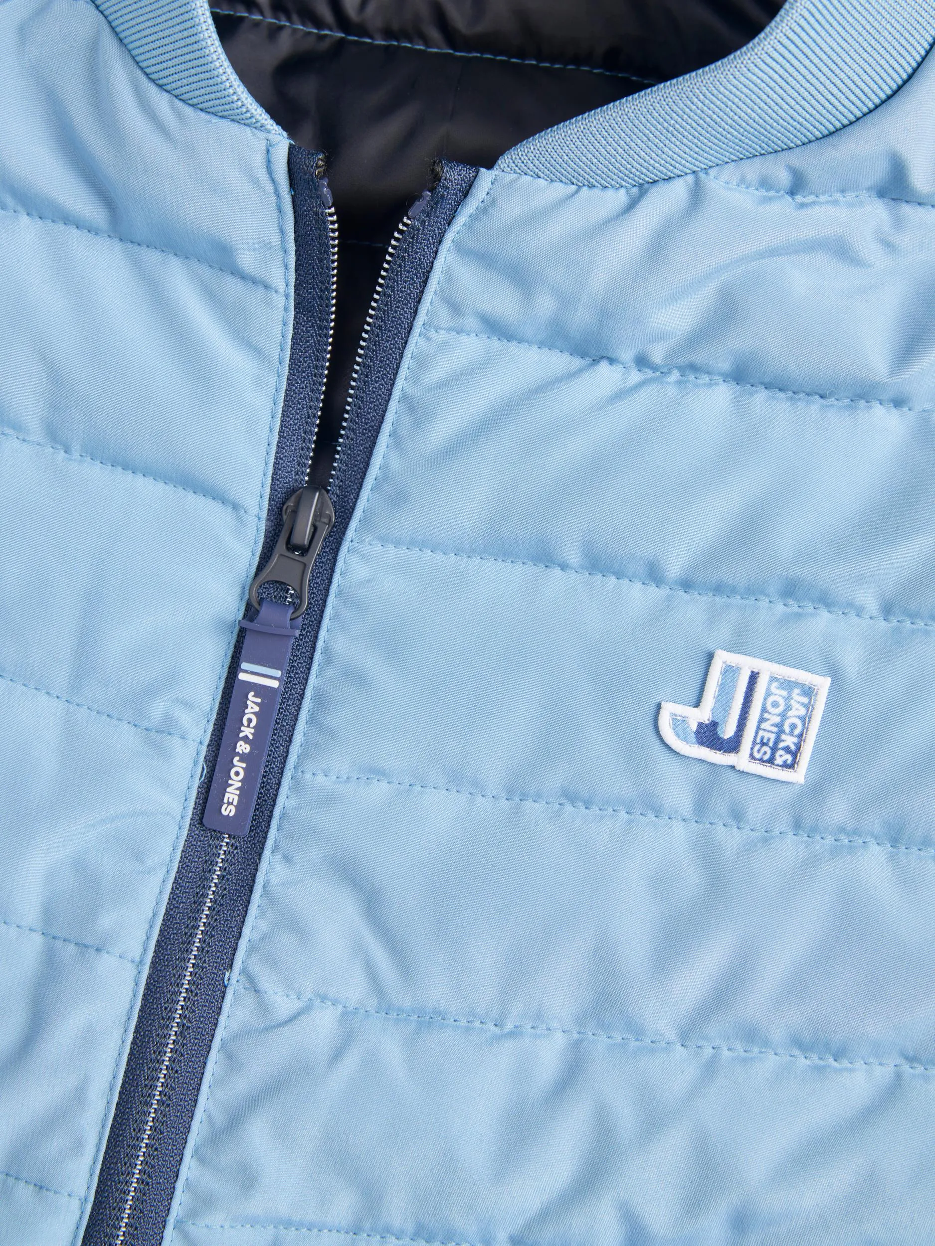 Logan Bodywarmer Collar Mountain Spring