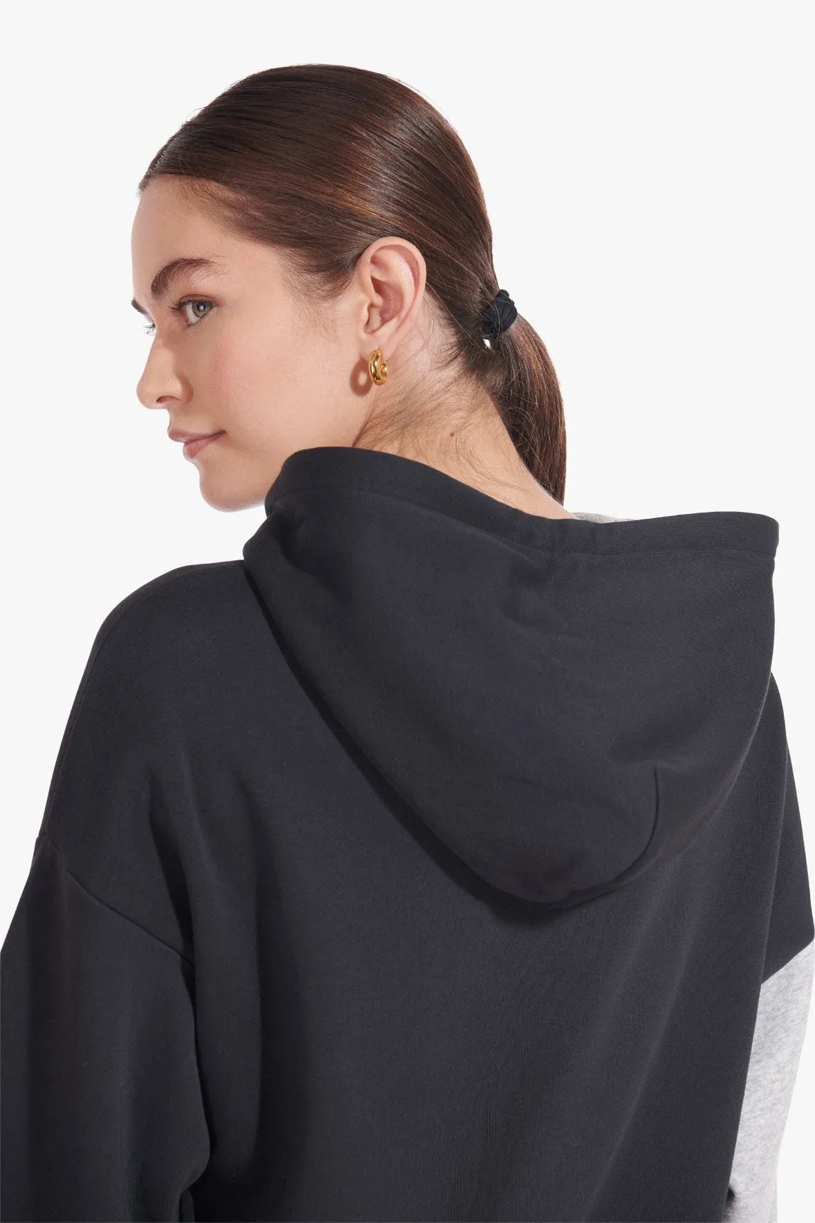 NB x STAUD COLORBLOCK SWEATSHIRT | BLACK