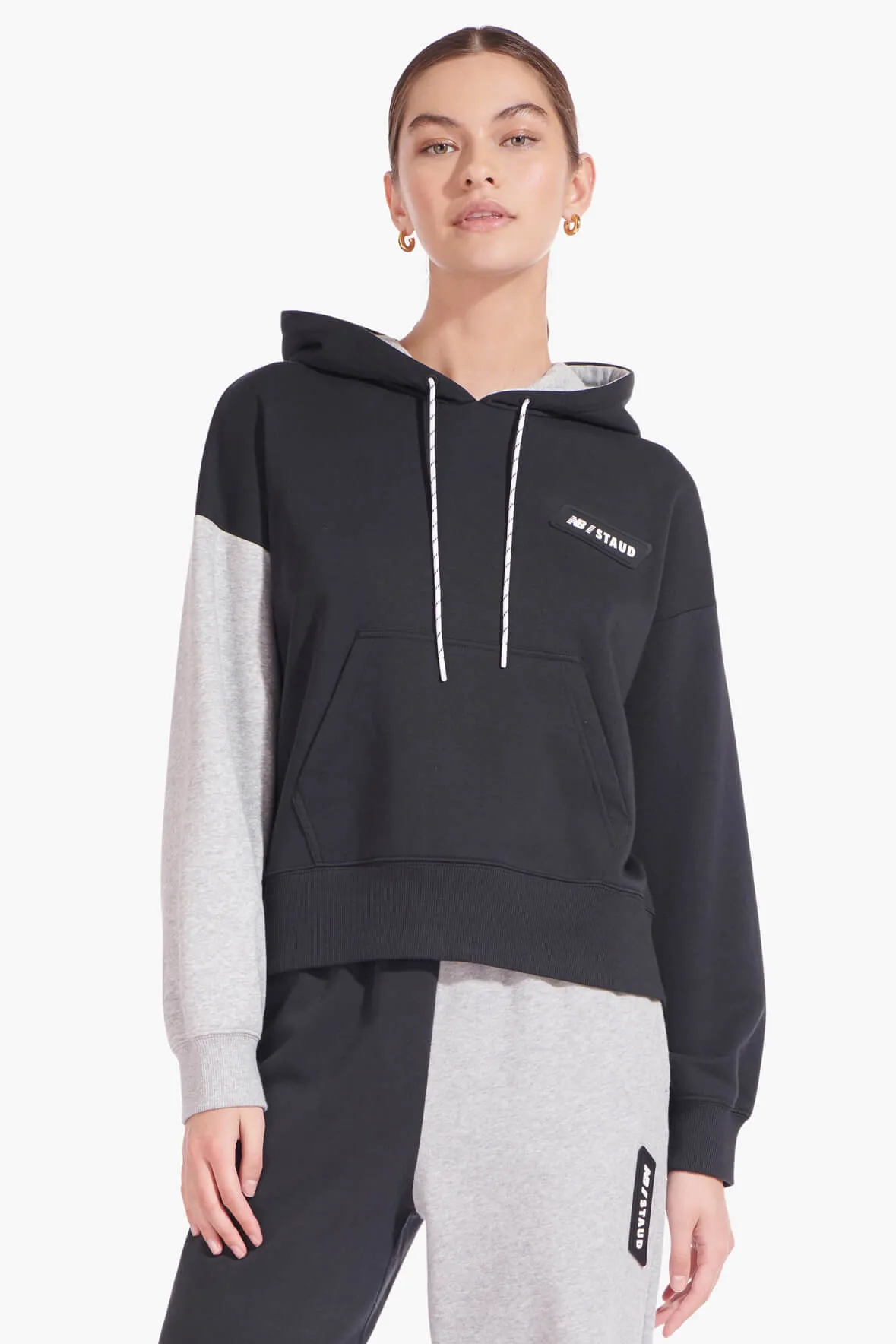 NB x STAUD COLORBLOCK SWEATSHIRT | BLACK