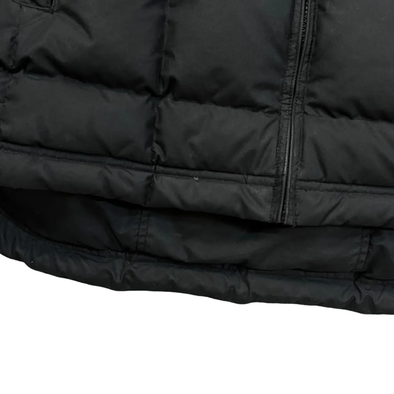 NIKE Classic Embroidered Mini Swoosh Logo Hooded Padded Puffer Gilet