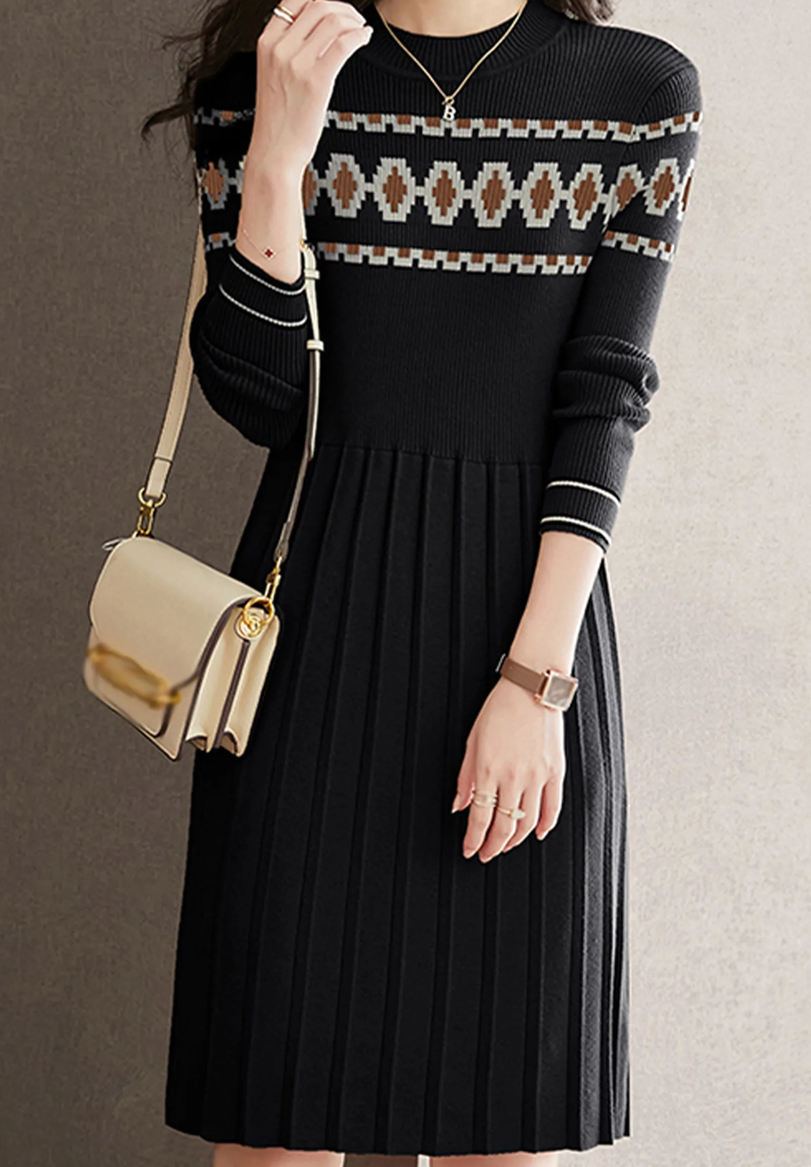 Women's  Knit Dress  Long Sleeve  Round Neck pleated Mini Dress