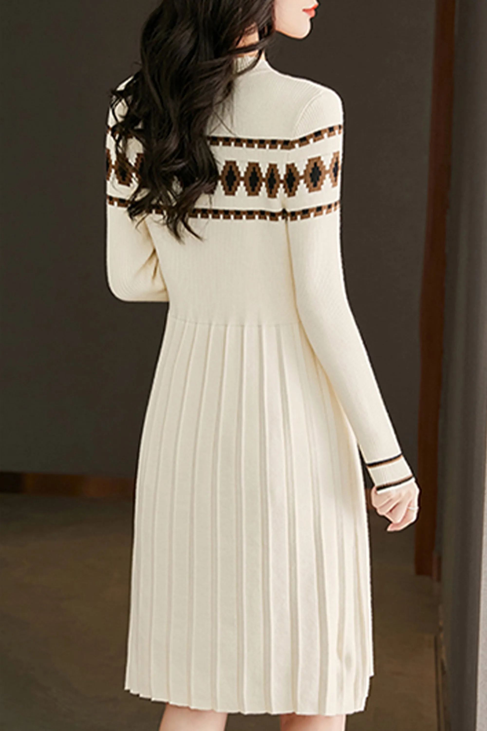Women's  Knit Dress  Long Sleeve  Round Neck pleated Mini Dress
